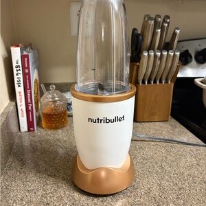 Nutribullet White and Gold Blender